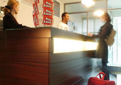 هاپی بد هستل