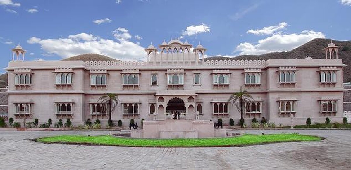 بهانوار سینگه پالاس