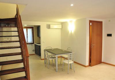 اپارتامنتی کمرشن اند پلگرینو