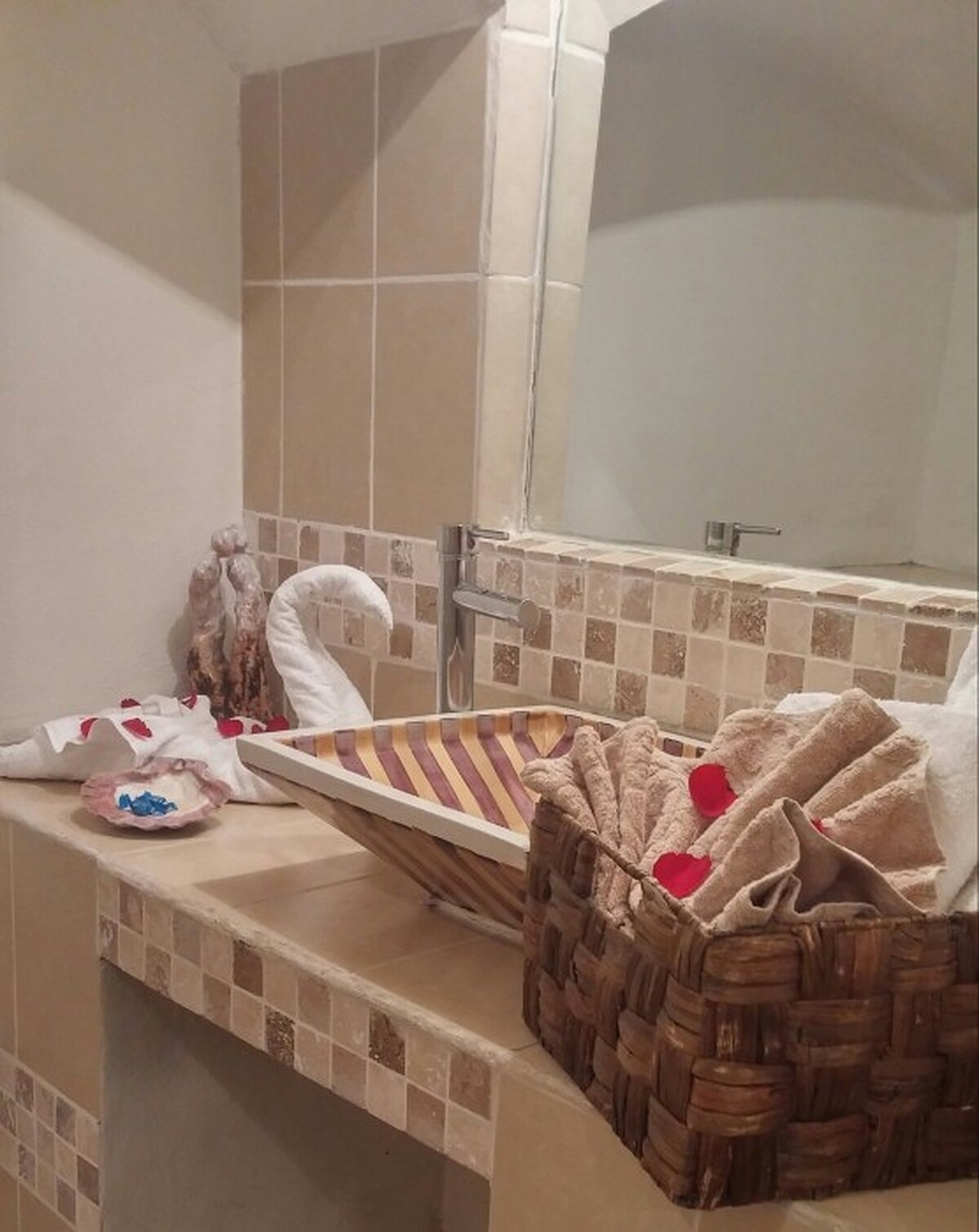 کاسا مکسیکانا سان میگول هتل بوتیک ب اند ب