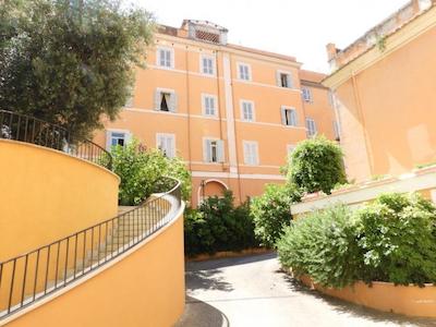 دنب هوس هتل