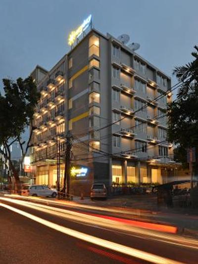 اورید اسمارت هتل مستیک