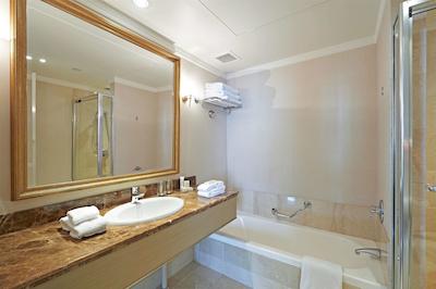 هیلتون پرد پارملیا