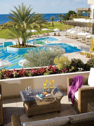 کنستانتینو برز ادنا ریال بیچ هتل