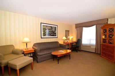 بست وسترن پلاس کالگاری سنتر این