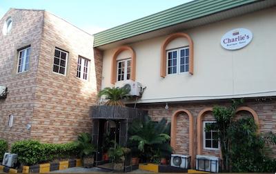 چارلیز پلاس اند سویتز