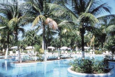 ویلاز تاکول بوتیک