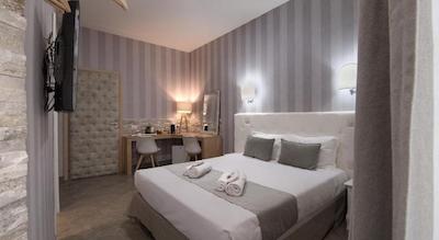 کلا واتیکان رومز