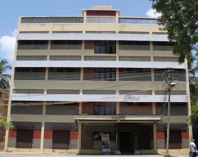 وربان اسپیس سرویسد اپارتمنت