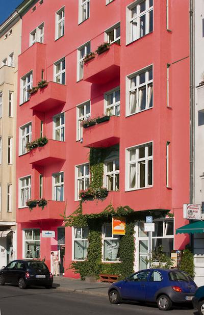 هاپیگولوکی هتل-هستل