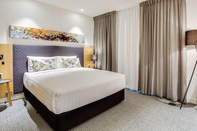 کوالیتی هتل رولز کلوب واگا