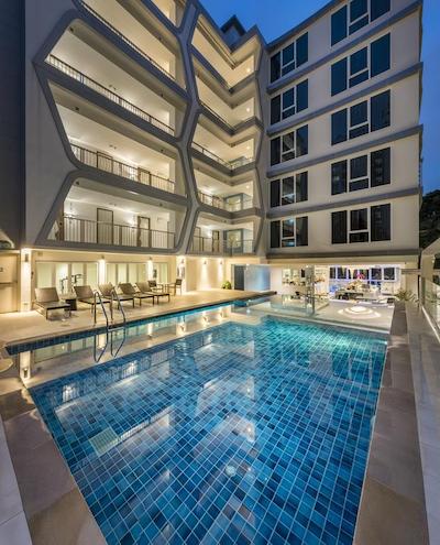 له تادا پارک ویو هتل اند رزیدنس