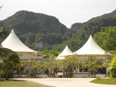 فی فی چارلی بیچ ریزرت