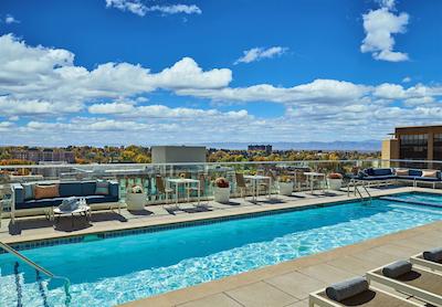 هالسین ا هتل این چری کریک