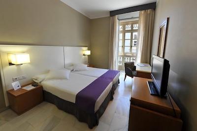 هتل اتارازاناز