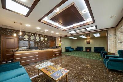 گرند هتل بلاروسکایا