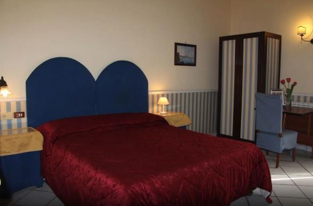 ب اند ب سانتا لوشیا 50