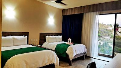 ایسلا ناتورا بیچ