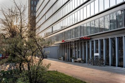 ادینا اپارتمنت هتل هامبورگ اسپیچرستادت