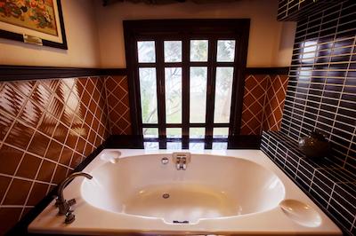 ورا بورا هوا هین ریزرت اند اسپا