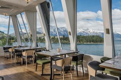 قت کویینستون