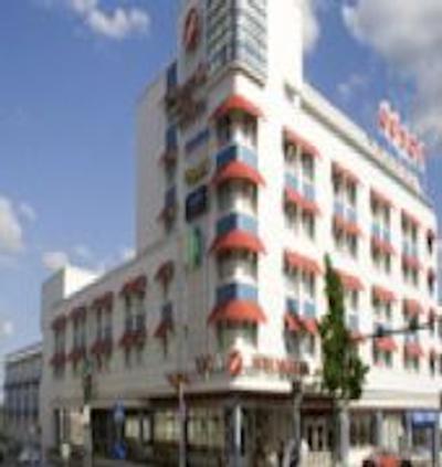 اُریجینال سُکز هتل وااکونا میکلی