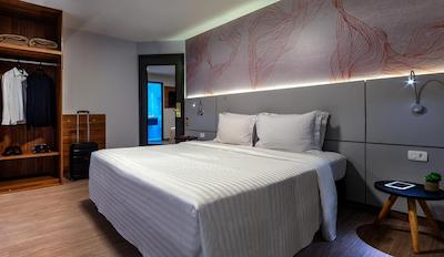 تولیپ این اینتراکتیو جاردینز