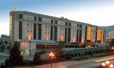 پورالا-وول والی هتل اند اسپا