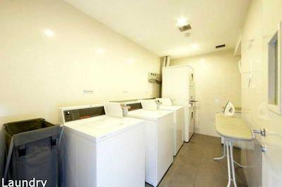 هانگوت @ مت امیلی