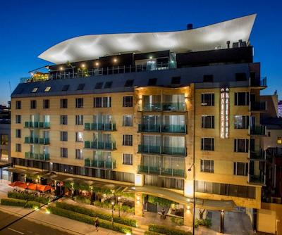 ماجستیک روف گاردن