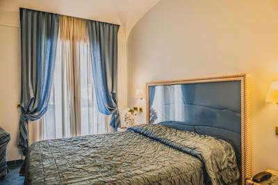 اراگونا پالاس هتل اند اسپا