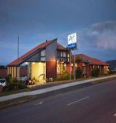 اس اکسمدیشن آلبانی