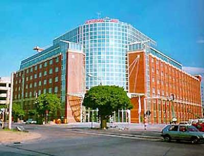 نه درسدن نوستادت