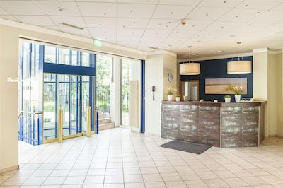 نردیک هتل دنیسهر هف