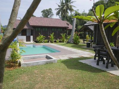 کامپونگ تک سنیک