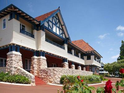 اسیشلز یالینگوپ