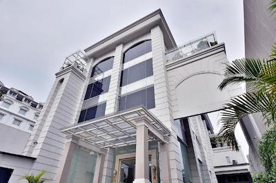 زن رومز کمانگ را