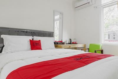 ردورز پلاس نیر وپن وتران جاکارتا