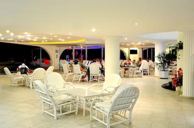 هتل کاسا بلانکا بوسینز اند اسپا