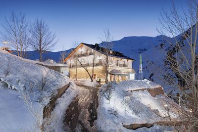 هتل بوتیک شمشک تهران