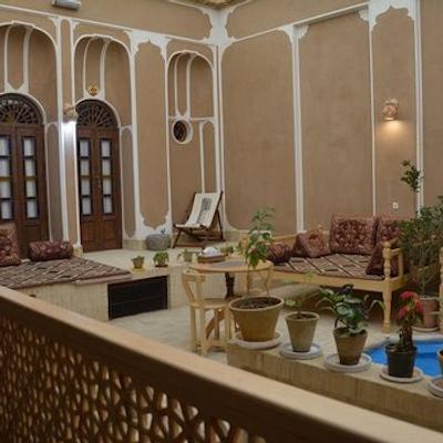 بوم گردی تاج الملوک یزد