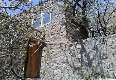 ارگ سنگی سنگان