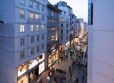 لایم گاردن هتل