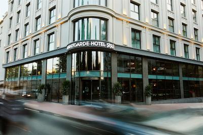 آوانتگارد هتل شیشلی