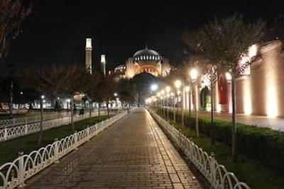 نزاهت سلطان آپارت هتل