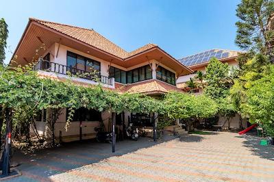 پرایم رز پلیس