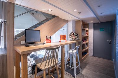 سیمپلی اسلیپ هاستل