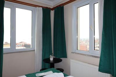 میرای آپارت هتل