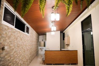 یو نید گست هاوس