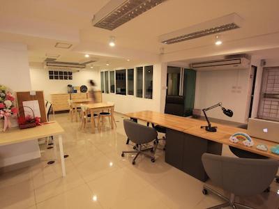 ناپاویلیج هوئای کووانگ